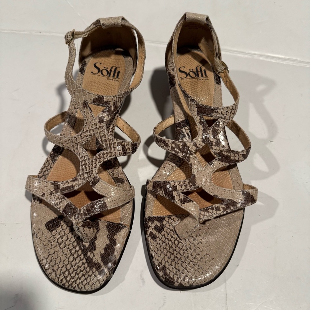 Sofft Strappy Sandals Size 7M